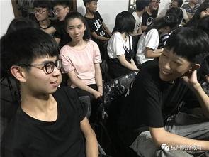 吃瓜群众手机拍,揭秘娱乐圈幕后故事