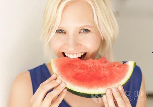 喜欢吃瓜的孕妇,孕妇的甜蜜守护